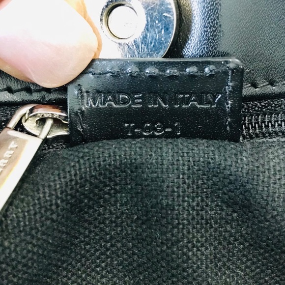 Burberry Nova Check Tote - Picture 11 of 15